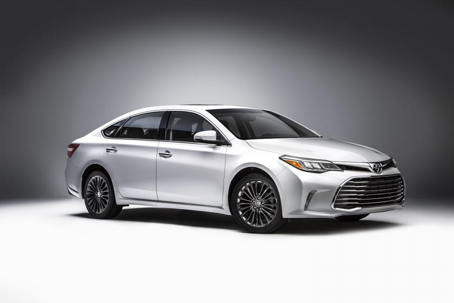  Toyota Avalon 2015 года  (фото 3 из 9)